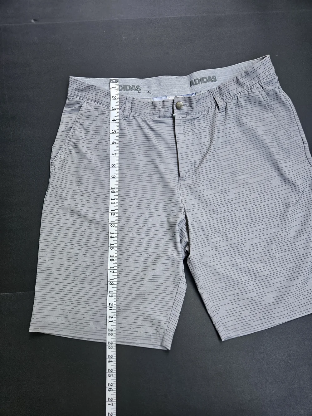 Adidas Men's Golf Shorts Sz 38 Grey Linear Print Performance Athletic Stretch